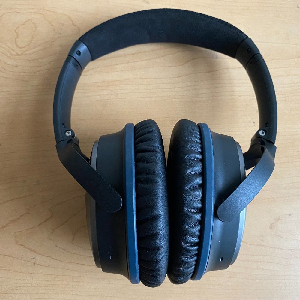 Bose QuietComfort 25 Wired Noise Cancelling Headphones - Picture 6 of 13